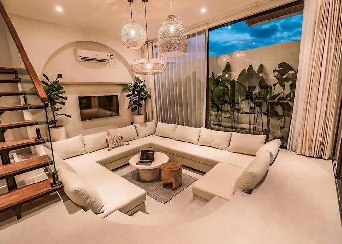 Stylish 2br Few Minutes To The