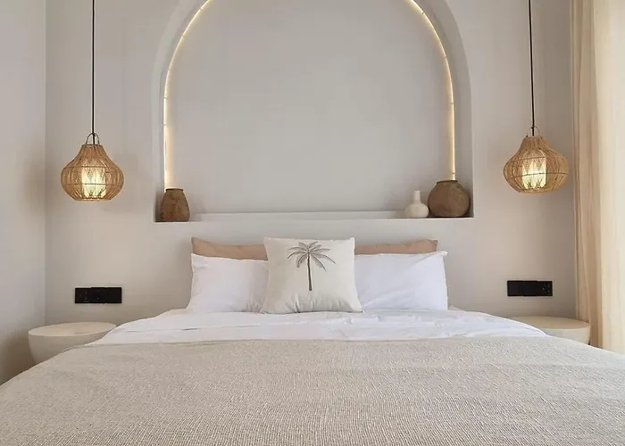 Stylish 2br Few Minutes To The
