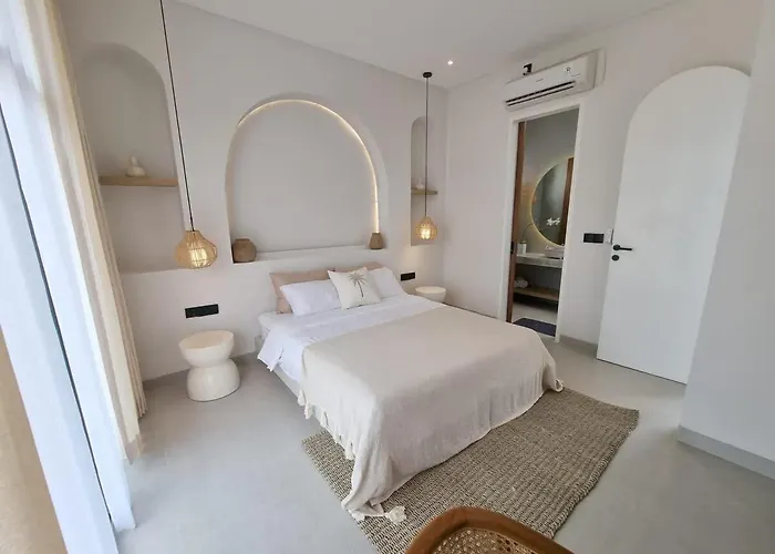 Stylish 2br Few Minutes To The *